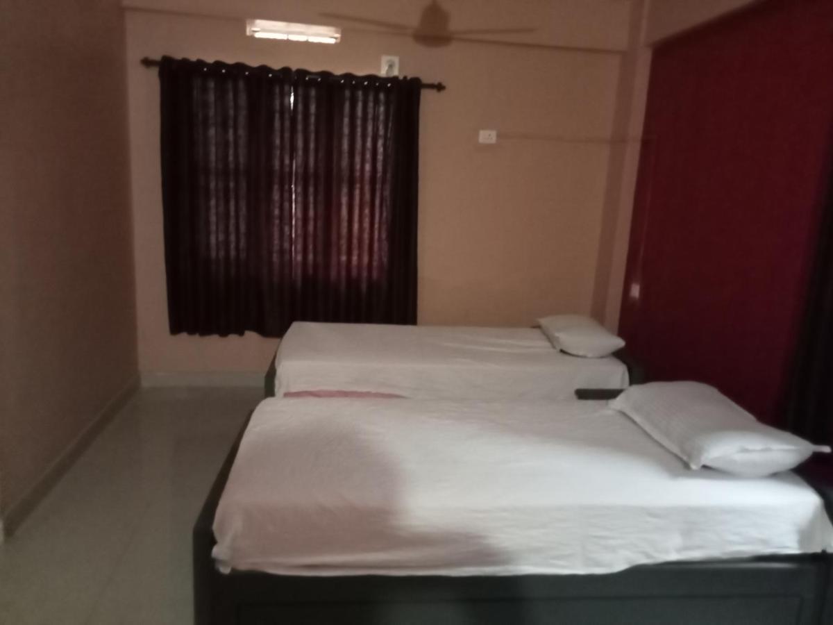 Lodge Safa Residency *